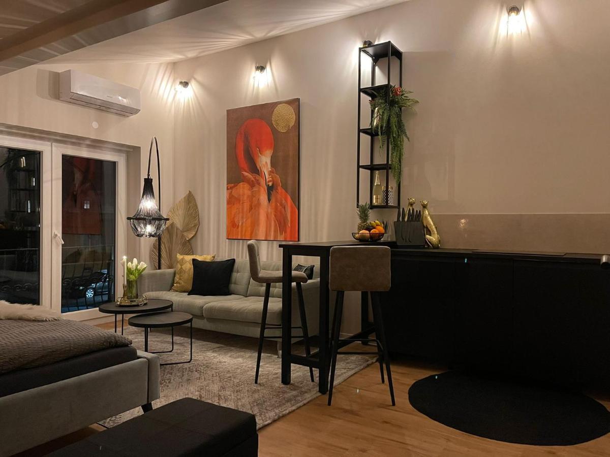 Stay At Smilla - Boutique Apartments Mit Kueche - Parken - Klima - Netflix - Waschmaschine Βιζμπάντεν Εξωτερικό φωτογραφία