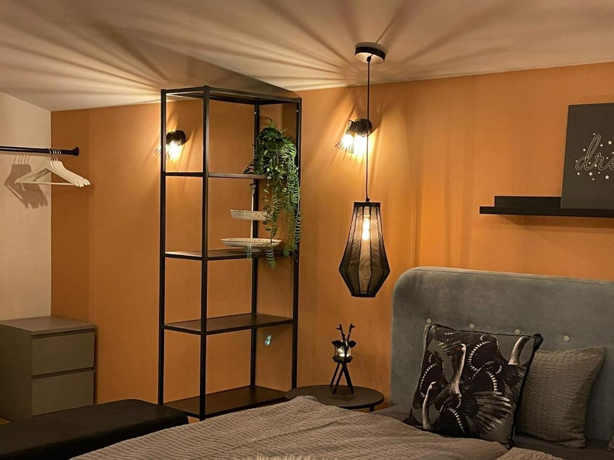 Stay At Smilla - Boutique Apartments Mit Kueche - Parken - Klima - Netflix - Waschmaschine Βιζμπάντεν Εξωτερικό φωτογραφία