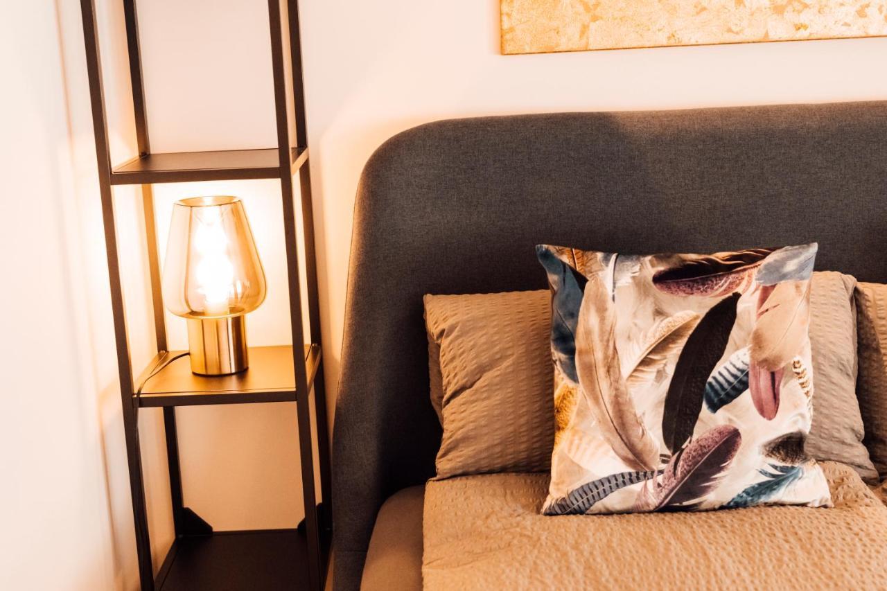 Stay At Smilla - Boutique Apartments Mit Kueche - Parken - Klima - Netflix - Waschmaschine Βιζμπάντεν Εξωτερικό φωτογραφία